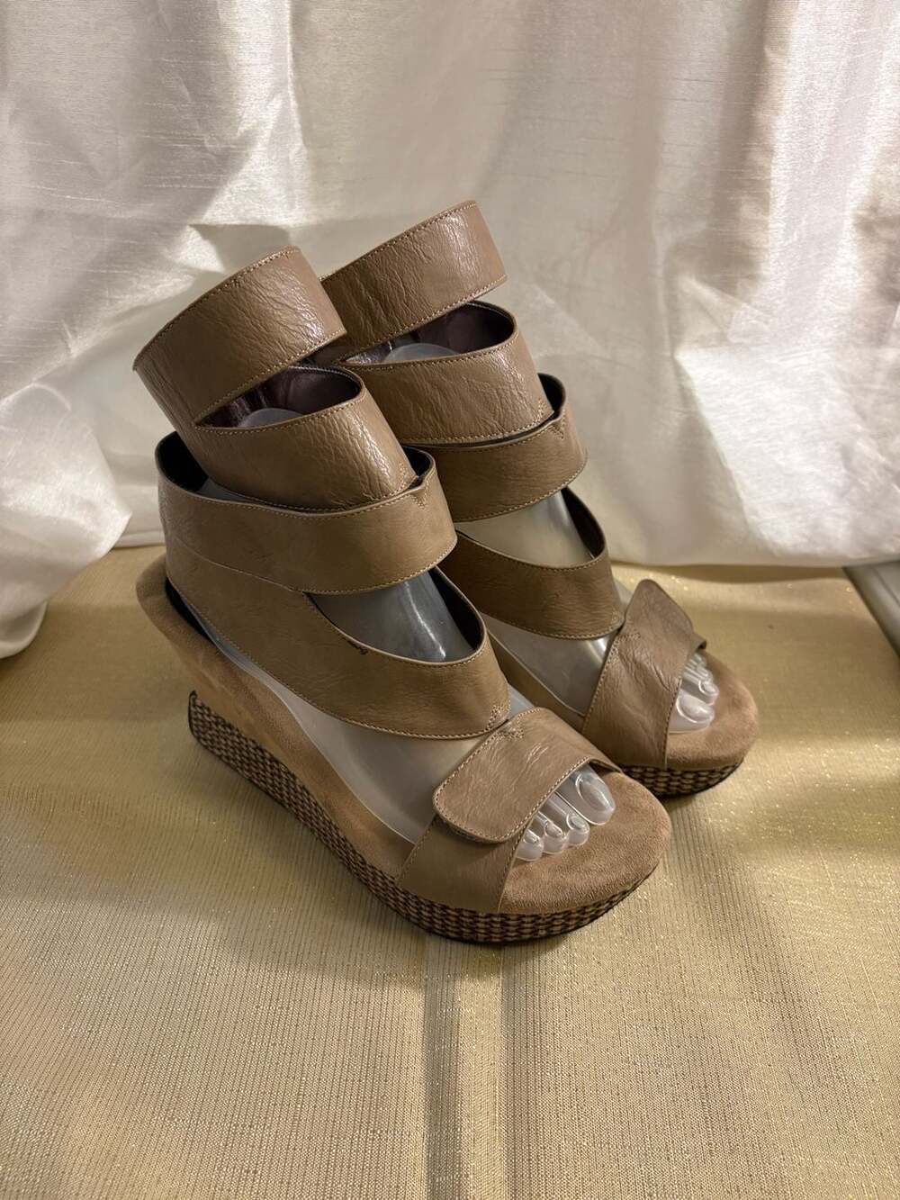 Modzori Karma 2 Reversible Vegan Wedge Sandals in Taupe/Black